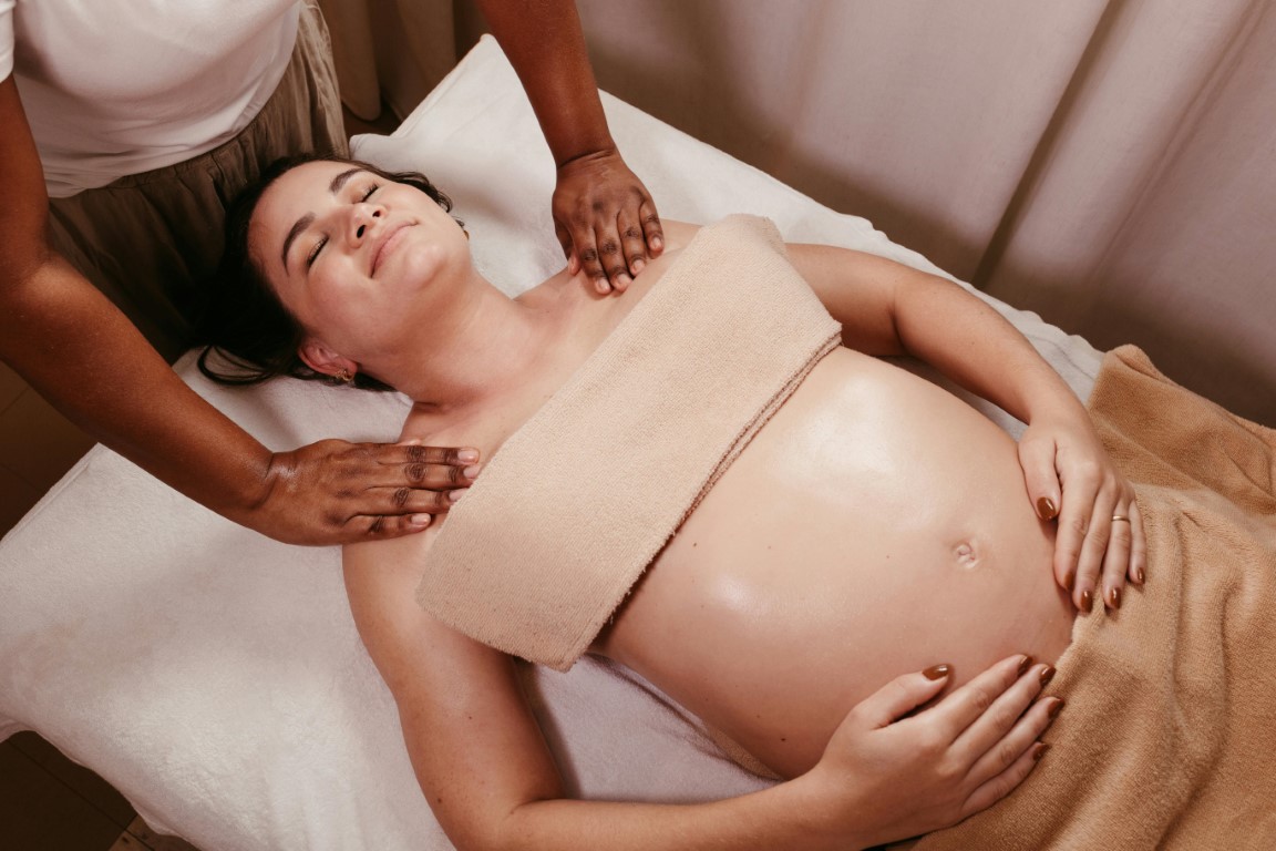 How Prenatal Massage Can Ease The Pains Of Pregnancy For Orange County Mothers-To-Be